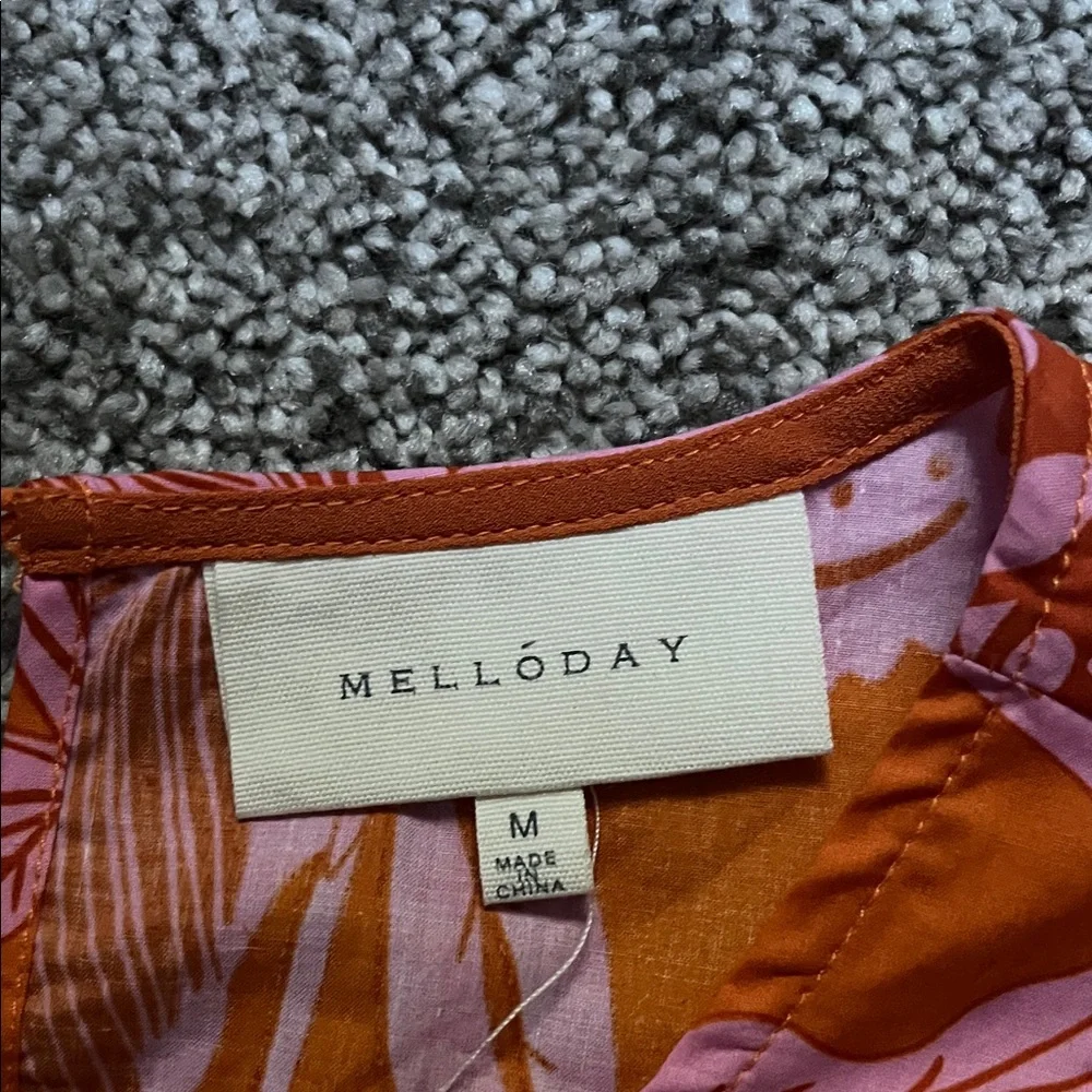 MELLODAY Vibrant Floral Puff Sleeve Blouse - Picture 2 of 3